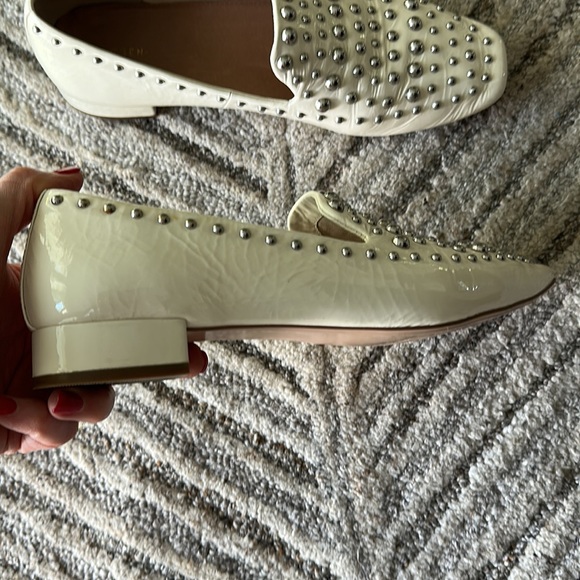 Halogen white patent with grommets flats size 11M - Picture 3 of 7